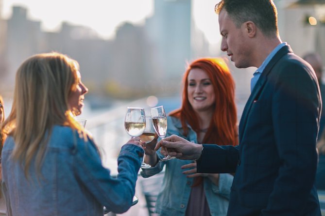 City Cruises Boston Premier Lunch Cruise - Drinks and dress code: how to avoid the last-minute regret
