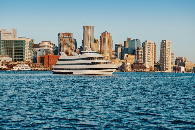 City Cruises Boston: Signature Dinner Cruise - The ship and the decks: comfortable, but seating controls your view