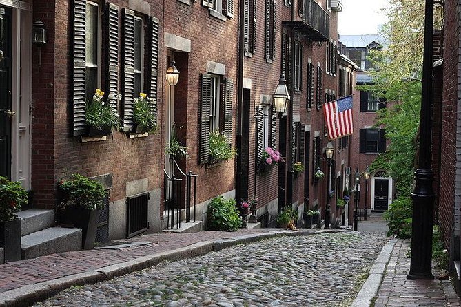 Downtown Freedom Trail, Beacon Hill & Back Bay Walking Tour - Old State House, Boston Massacre Site, Old South, King’s Chapel: The Places With a Real Point