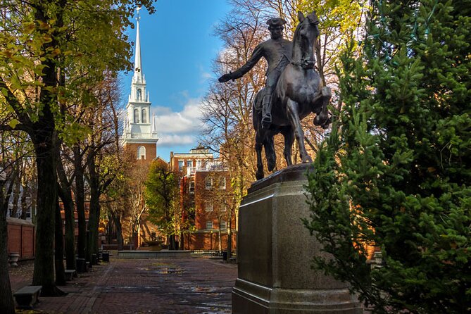 Entire Freedom Trail Walking Tour: Includes Bunker Hill and USS Constitution - Getting Started at Beacon St and Park St, Then Moving With the Group