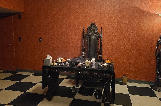 Experience Authentic Salem Séance with Entry Pass - Meeting up at Omen: timing, tickets, and how to avoid common headaches