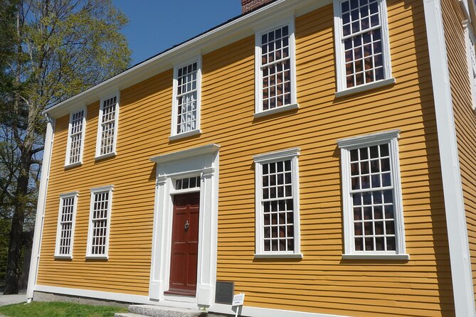 Full-Day Minivan Tour of Revolutionary Boston, Lexington and Concord - Guide magic: what Peter Brennan adds to the route