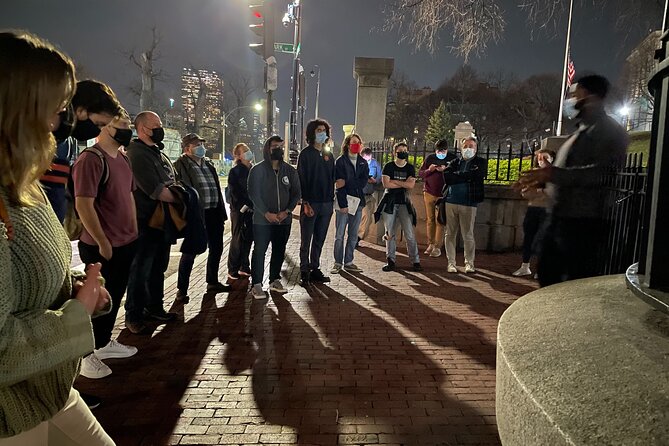 Ghosts of Boston Night-Time Walking Tour - Guides and storytelling style: what you might notice