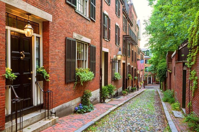 Guided Walking Tour of Copley Square to Downtown Boston Freedom Trail - Public Garden edge stops, swan boats and the world’s smallest suspension bridge