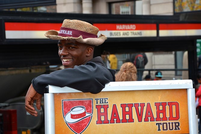 Harvard University Campus Guided Walking Tour - Harvard Square (the start): where the story begins