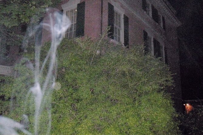 Haunted Footsteps Best Ghost & Paranormal Salem Tour - Old Burying Point Cemetery: Salem’s Oldest Graveyard at Dusk