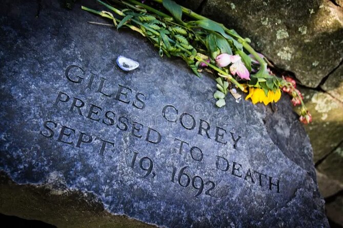 Hauntings, History and Legends Tour in Salem - Federal Street and cemetery country: where the tour gets more serious