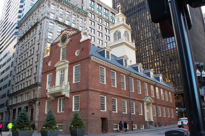 Highlights and History of Boston: GPS Guided Audio Tour - North End to Old North Church: Lantern Night, Little Italy, and Smart Food Advice