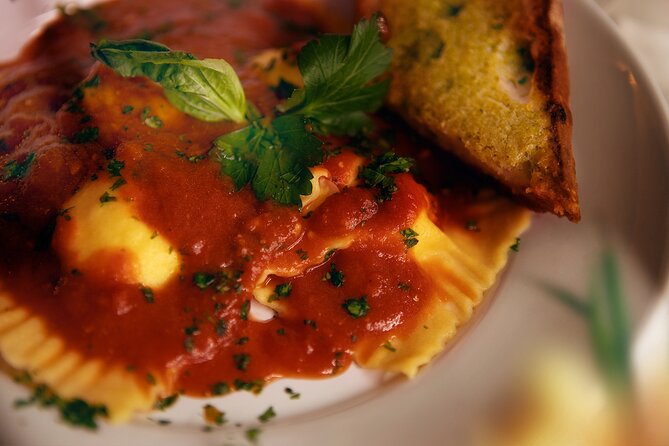 Italian Dinner with Tiramisu Finale in Boston - The Downtown Meeting Point at 21 Kingston St, and How to Not Lose Time