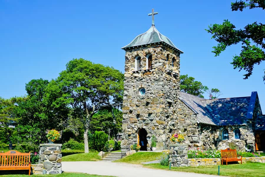 Kennebunkport: 2-Hour Historical Walking Tour - Price and value for a $49 small-group walk