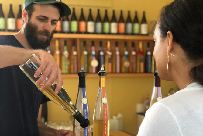 Kennebunkport: A Tasty Lunchtime Walking Tour - Fiafia Smoothie Café: When You Need Something Cold and Bright