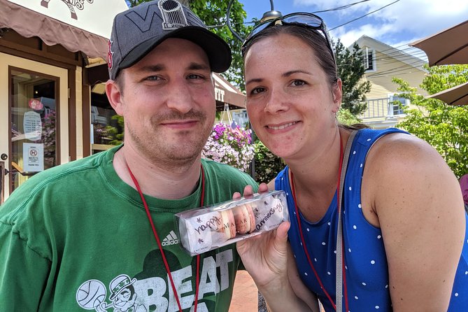 Kennebunkport: A Tasty Lunchtime Walking Tour - Mornings in Paris: Macaroons with Your Choice of Coffee