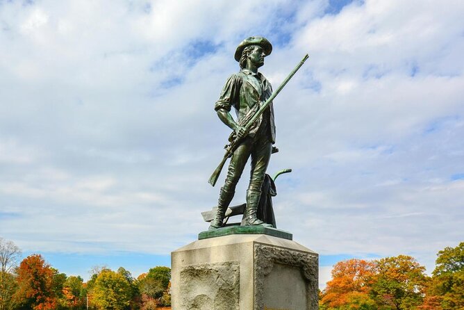Lexington & Concord 3 hour private tour from Boston - Munroe Tavern and Paul Revere’s Road to Lexington