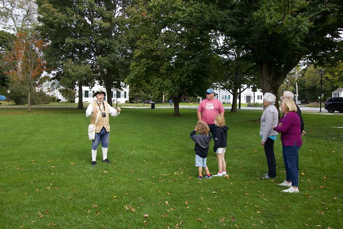 Lexington, MA Battle Green Walking Tour with Costumed Guide - Entering Lexington Green, where the story has anchors