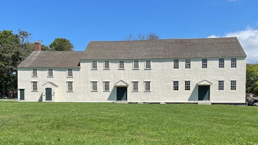 Newport: Colonial History Walking Tour - The 75-minute rhythm: enough time for meaning, not too long to drag