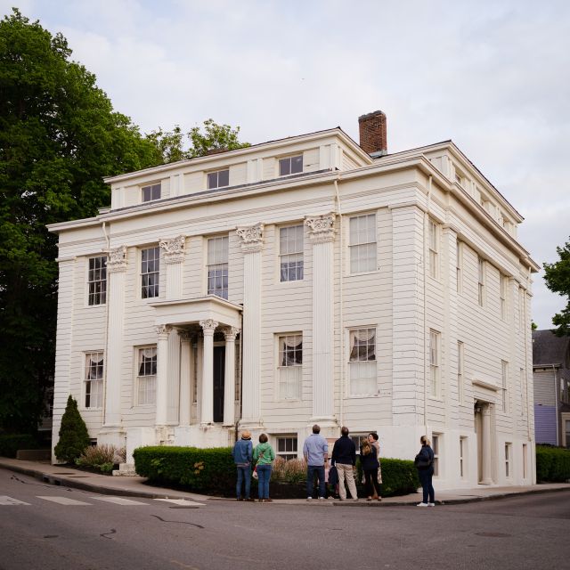 Newport: Golden to Gilded Age Guided Walking Tour - Key points to know before you lace up