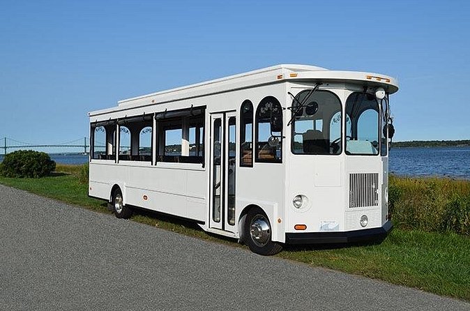 Newport Open Air Trolley Tour (Ages 8+ only) - Getting on at 23 America’s Cup Ave, and not missing your trolley