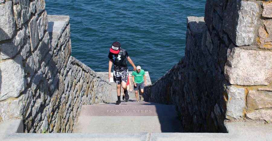 Newport, Rhode Island: Cliff Walk Gilded Age Audio Tour - A 2-hour self-guided route along Newport’s most famous coastline