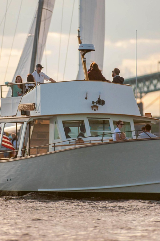 Newport, RI: Evening Cruise on Newport Harbor - What the Guide Turns Into a Story (Not Just Facts)