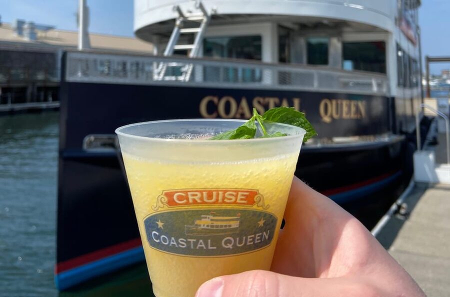 Newport, RI: Lighthouse and Mimosa Cruise - Price and value: why $40 feels fair here