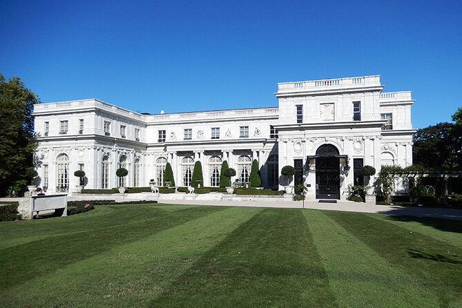 Newport RI Mansions Scenic Trolley Tour (Ages 8+ only) - Cliff Walk area: planning where to walk, not just looking