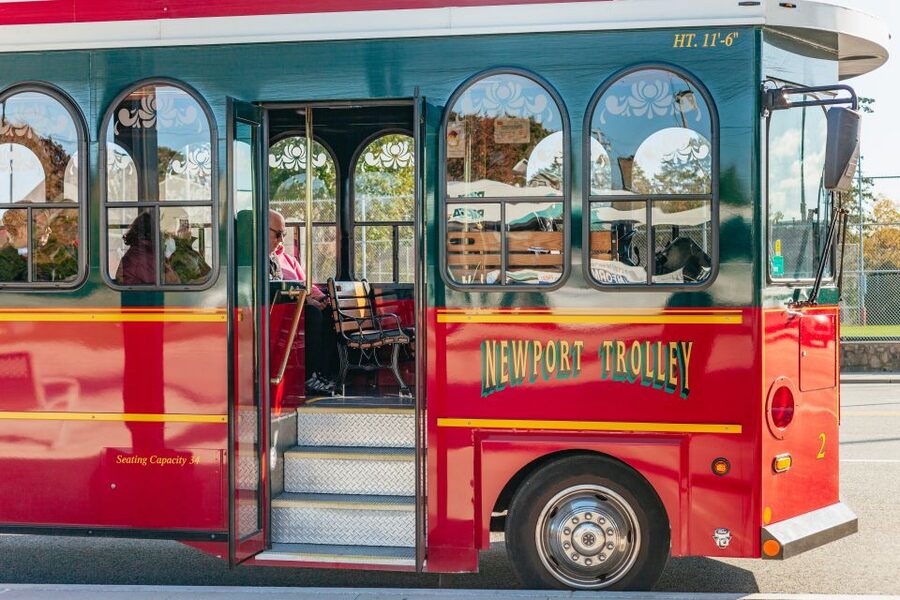 Newport: Scenic Trolley Tour - Upgrade to The Breakers Mansion for About 3 Extra Hours