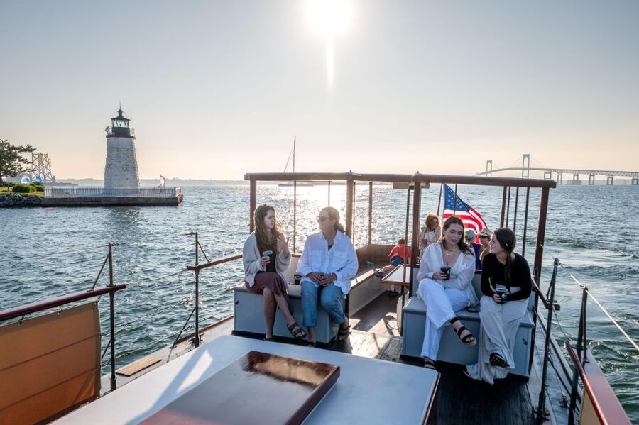 Newport: Sunset Cocktail Cruise - Getting to Bowen Wharf and boarding Rum Runner II
