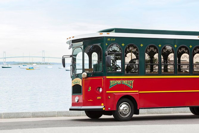 Newport Trolley Tour - Viking Scenic Overview - Family-Friendly Timing, and the Under-6 Rule