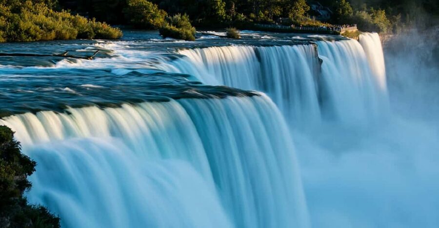 Niagara Falls(US side) 2-Day Trip from Boston - A realistic 2-Day Niagara Plan From Boston, and why night is smart