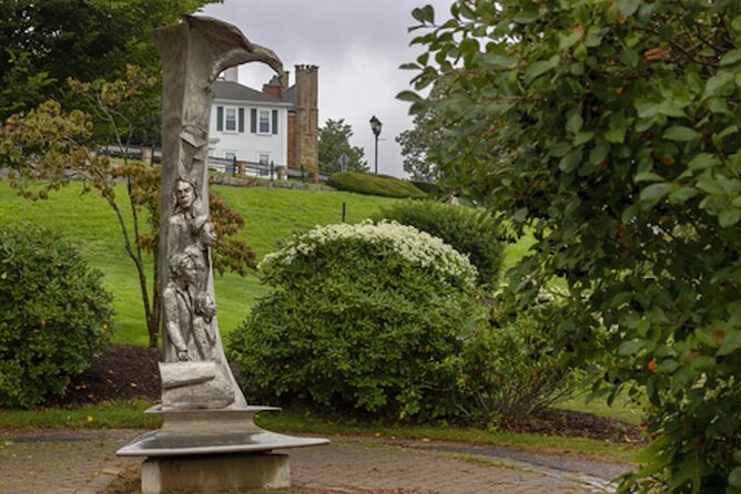 Plymouth Pilgrim Historic Self Guided GPS Audio Walking Tour - Coles Hill Burial Ground: short stop, heavy meaning