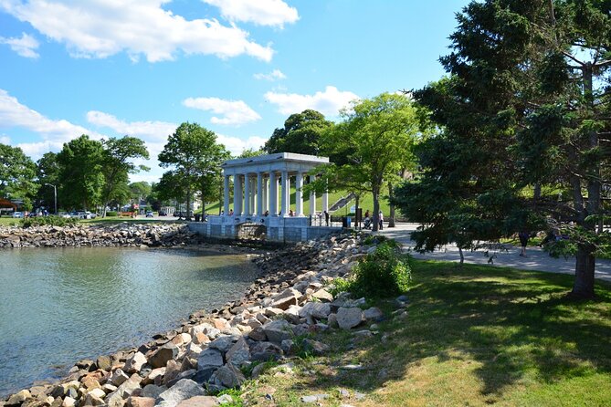 Plymouth Pilgrims Self-Guided Walking Audio Tour - Getting the route right, start at 136 Water St, end at Plimoth Patuxet