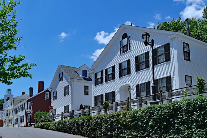 Plymouth Pilgrims Self-Guided Walking Audio Tour - Mayflower Society House to Plymouth Rock, symbol and family stories