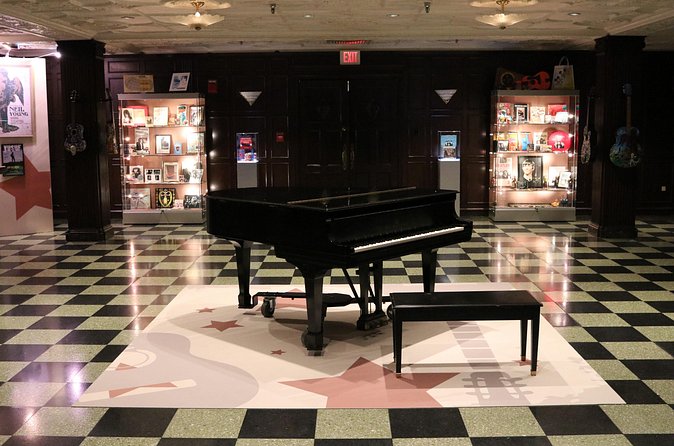 Private Boch Center Wang Theatre & Folk Americana Roots Hall of Fame Tour - Should you book the private Wang Theatre + Folk Americana tour?