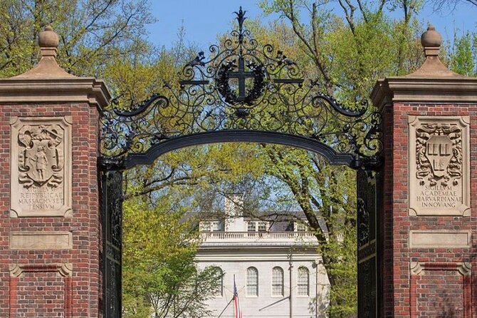 Private City Tour of Boston and Cambridge - Cambridge in one day: Kendall Square, MIT, Harvard Yard, and Harvard Square