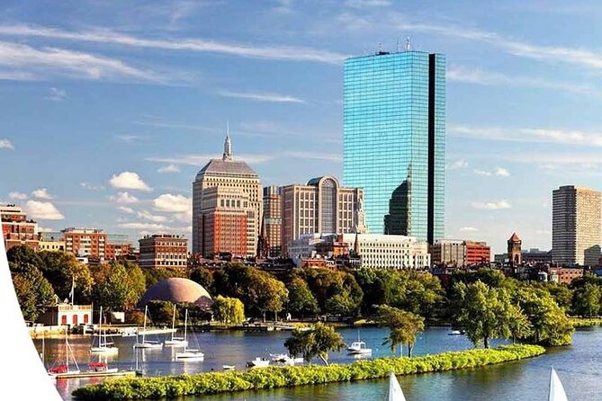 Private City Tour of Boston, Lexington, and Concord - Freedom Trail, then big ideas on your feet and in the van
