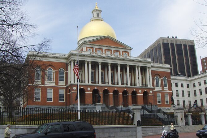 Private Customized Walking Tour of Boston - Paul Revere, Old Granary, and the memory of people