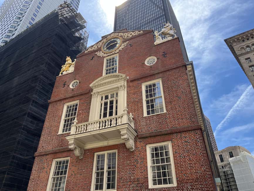Relive 1776: Interactive AR Experience on The Freedom Trail - AR vs VR: what the experience does differently for comfort