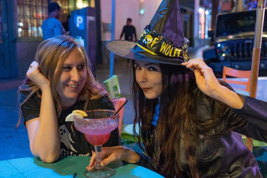 Salem: Boos and Brews Haunted Pub Crawl - The route style: 8 haunted stops with up to four pubs