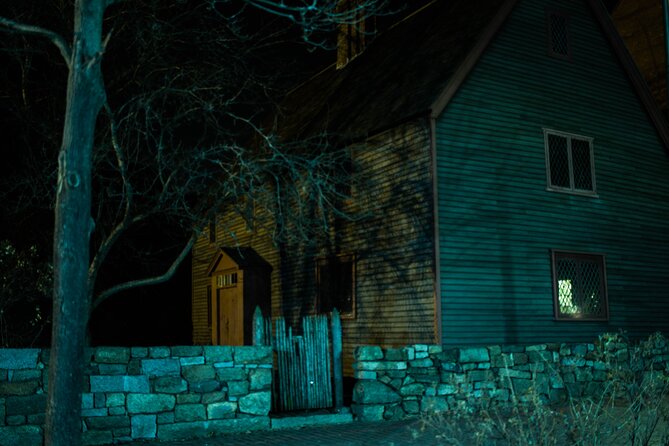 Salem Booze and Brews Haunted Pub Crawl by US Ghost Adventures - How the Night Flows: Stops, Stories, and the Pace You Should Plan For