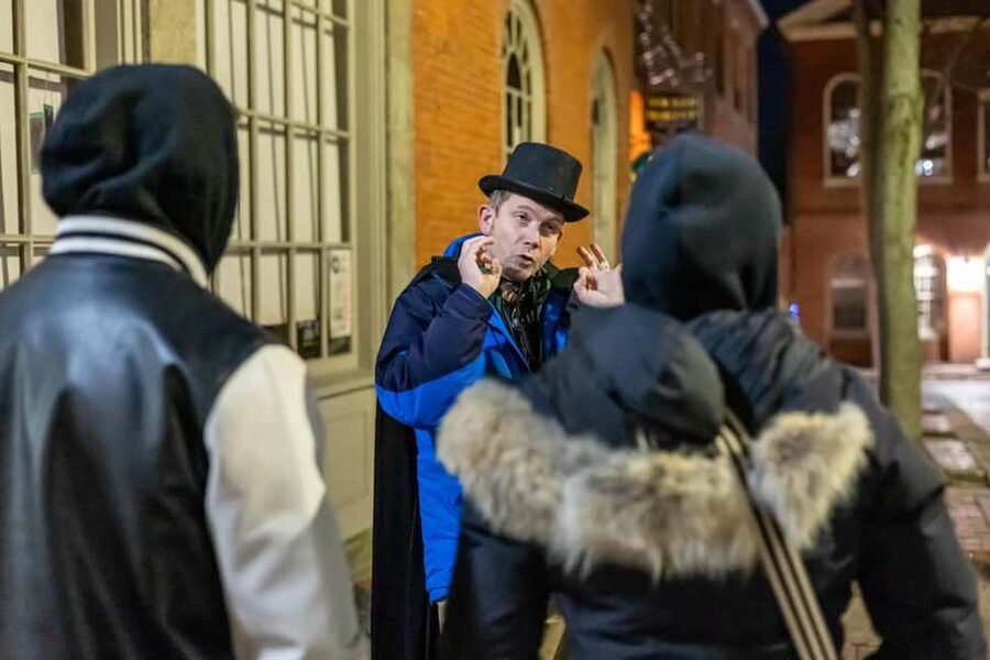 Salem Ghost Tours: Witches & Wicked Whispers - Crowd Level, Kids, and Comfort: Spooky Without Feeling Chaotic