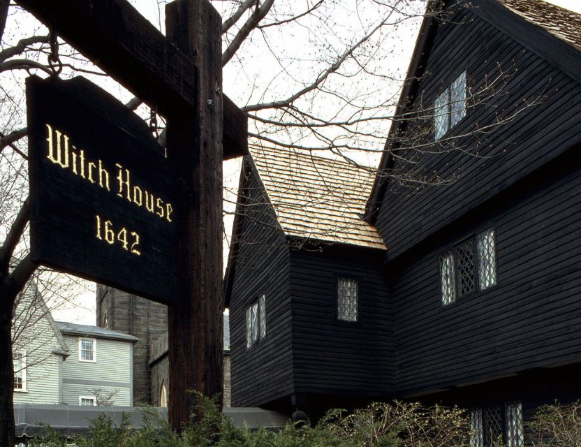 Salem: Ghosts of the Witch City Ultimate Extended Tour - Old Burying Point and the dense-haunting vibe