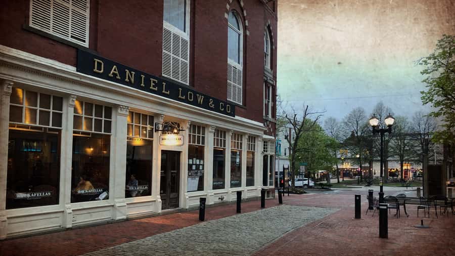 Salem: Haunted Footsteps Ghost Tour - Key things I’d circle before you go