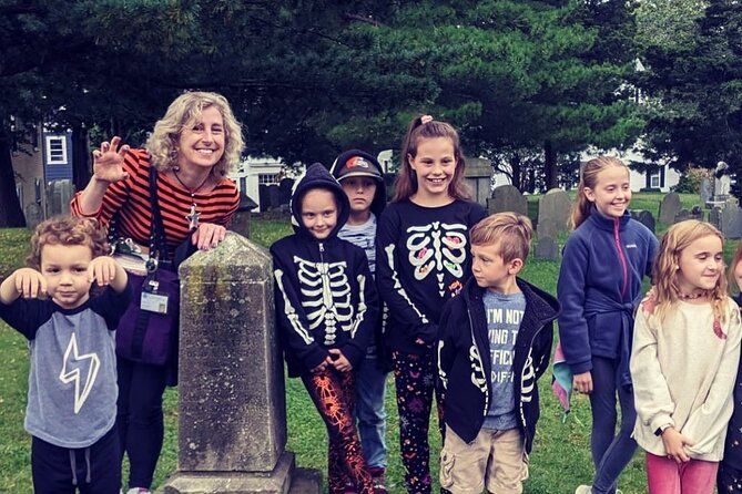 Salem Kids Slightly Spooky Tour - Where you meet, where you end, and how the walk fits together