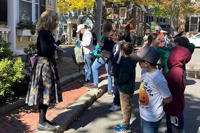 Salem Kids Walking History Tour - Salem in an Hour, Built for Kids