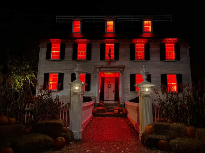 Salem, MA: Hocus Pocus Movie Guided Walking Tour - Key highlights to know before you go