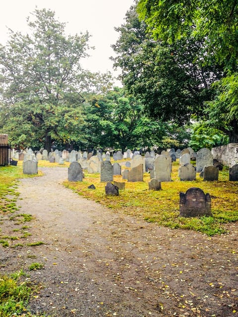 Salem, MA: Hocus Pocus Movie Guided Walking Tour - Pioneer Village on weekends: where Binx and Emily lived