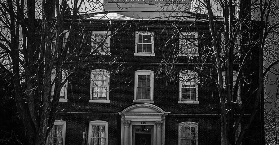 Salem, MA: Mysteries & Murder Guided Walking Tour - The story style: true crime, scary tales, and where people disagree
