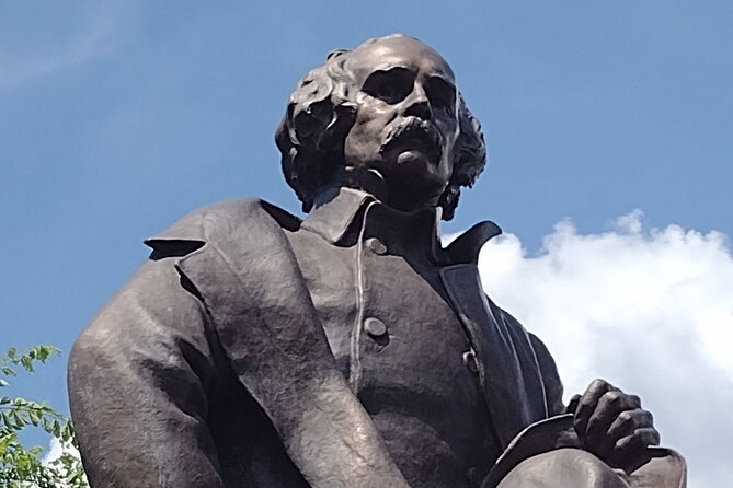 Salem On Foot Walking Tours - Guide style that keeps the pace comfortable, and keeps it real