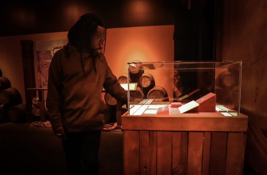 Salem: Pirate Museum with Authentic Treasures Entry Ticket - Discovery Lab: Watching Archaeology Happen in Real Time