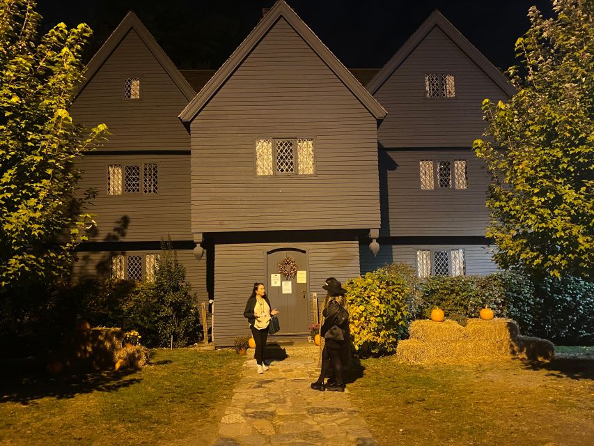 Salem: Psychic Bewitched Tour With Tarot Reading - Cynthia and the small-group format that makes it work